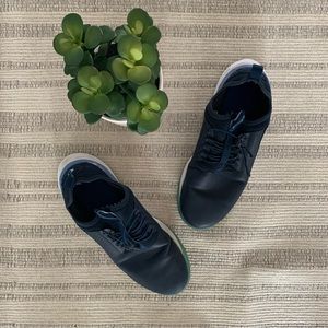 Unisex Navy Clove Classic Tennis Shoe